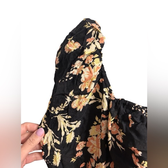 NWT free people Hillary floral blouse with smock detailing - Picture 9 of 14